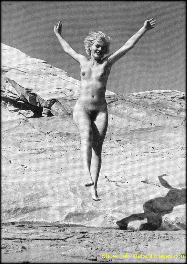 Marilyn Monroe naked