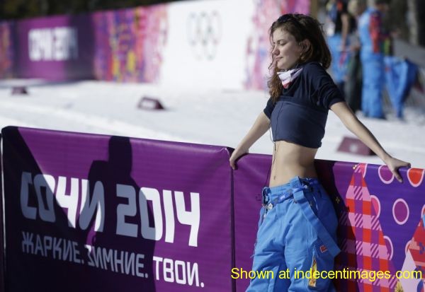 Sexy babe at the Winter Olympics